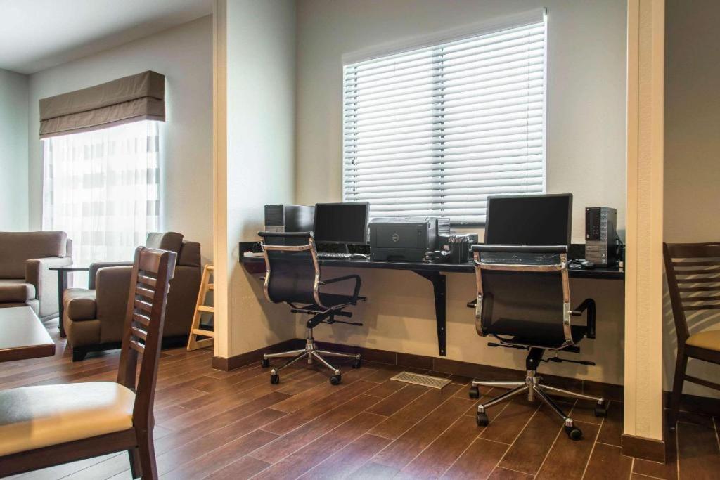 Sleep Inn & Suites Marshall - University Area Esterno foto